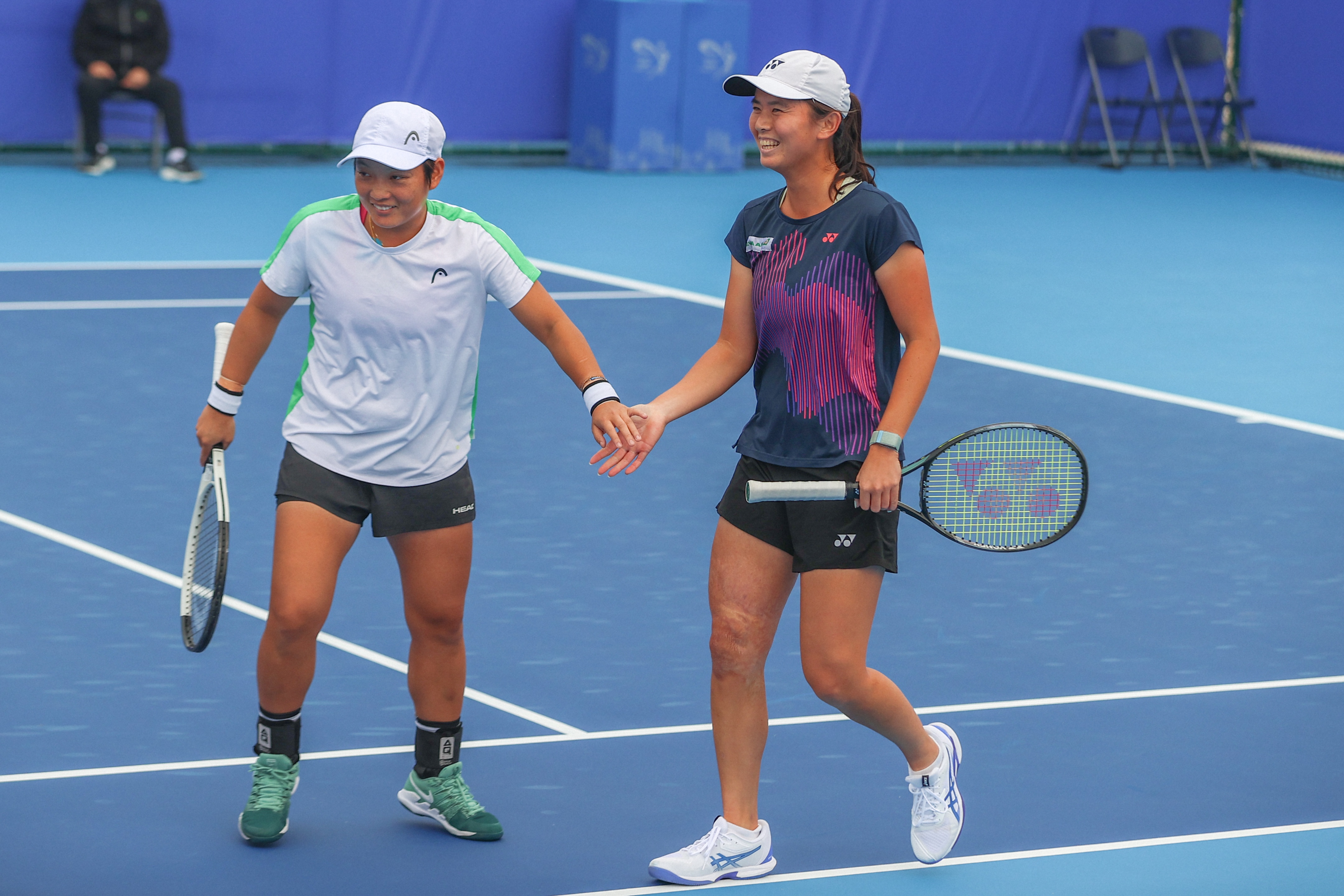 jinnianhui金年会WTA1000多哈站双打：蒋欣玗/吴芳娴2-1淘汰谢淑薇组合进八强