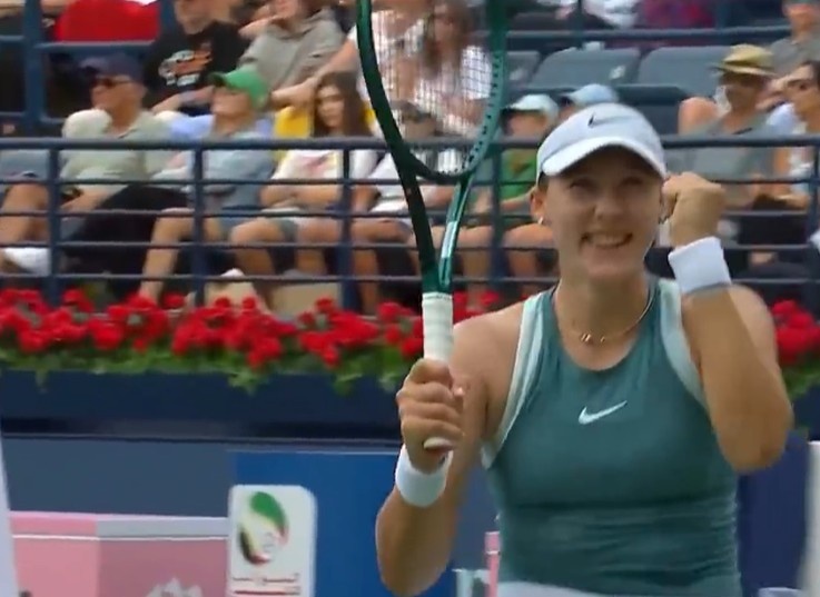 金年会金字招牌诚信至上小安娃成为自09年WTA1000设立以来，最年轻的网坛1000赛决赛选手