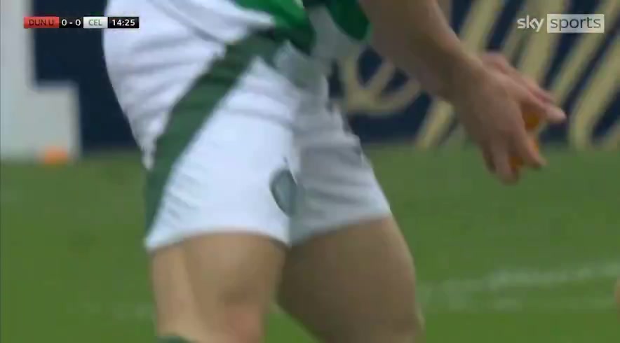 金年会金字招牌诚信至上抗议票价过高!苏超赛场球迷扔橘子导致比赛中断