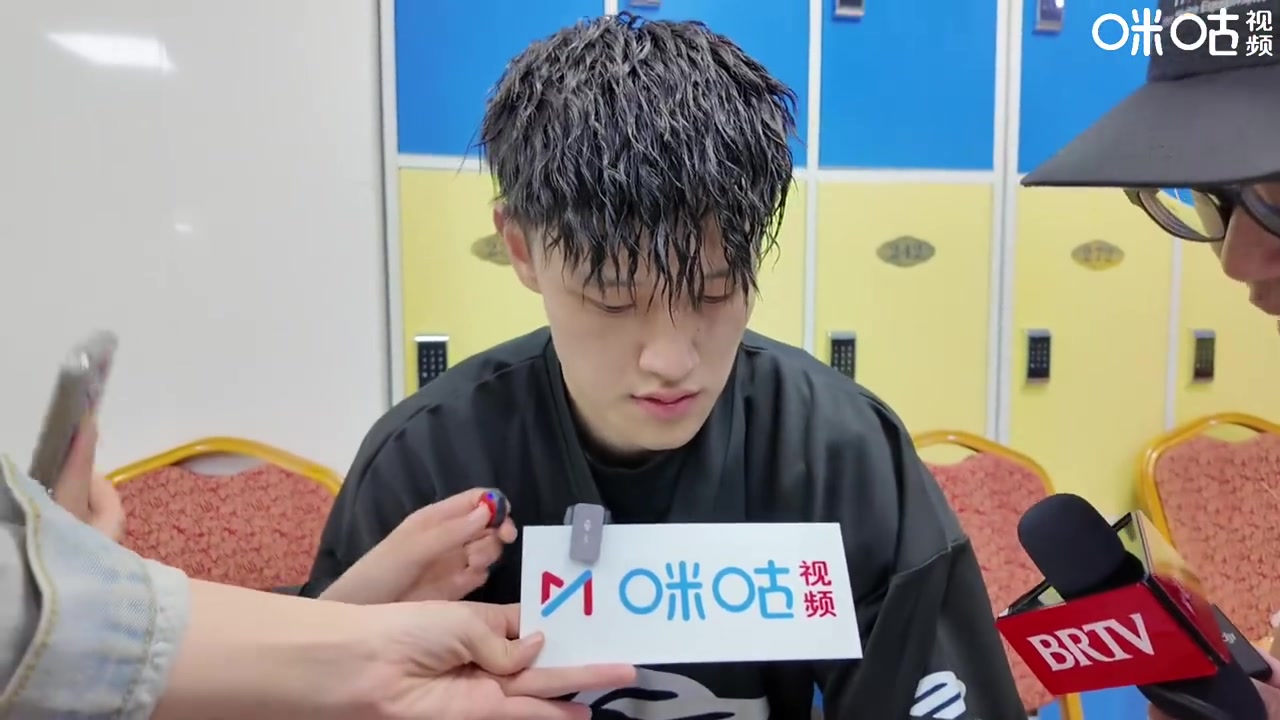 金年会金字招牌诚信至上曾凡博:第一次打半决赛很兴奋 尽量不跟着对方的节奏走