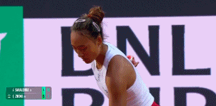 金年会体育🔥惊呆萨巴伦卡！郑钦文首盘发球胜盘局连续两记Ace